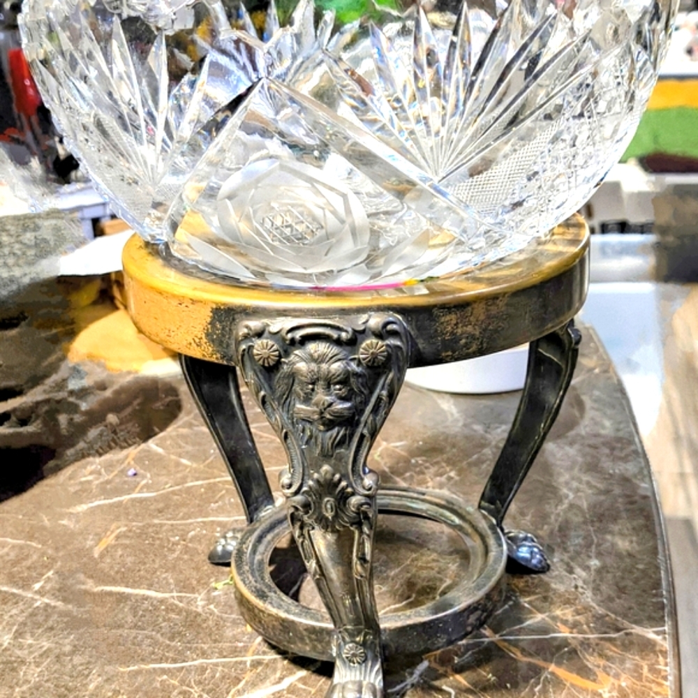 RARE ANTIQUE 1950s Silver Lion's Head Ornate Metal Stand + Crystal Bowl VINTAGE